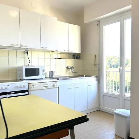 Apartment 3 Pieces Avec Parking, Animaux Admis, - Fr-1-251-374
