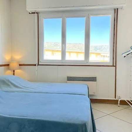 Lägenhet 3 Pieces Avec Parking, Animaux Admis, - Fr-1-251-374