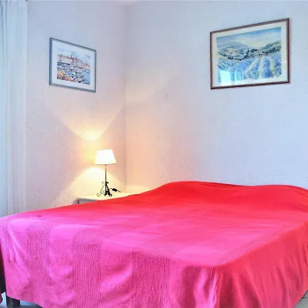 3 Pièces Avec Parking, Animaux Admis, - Fr-1-251-374 *