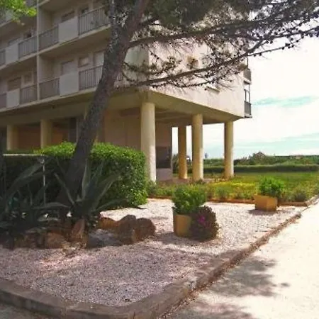 3 Pièces Avec Parking, Animaux Admis, - Fr-1-251-374