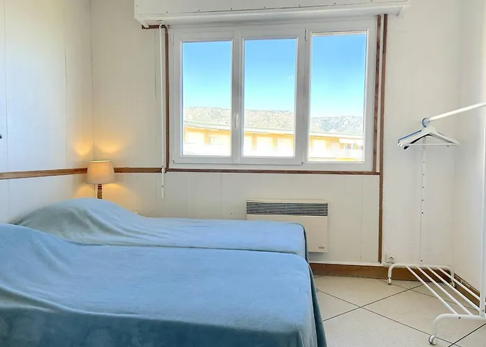 Apartman 3 Pieces Avec Parking, Animaux Admis, - Fr-1-251-374